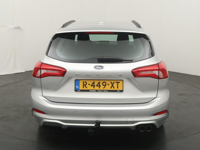 Ford FOCUS Wagon 125PK EcoBoost ST Line Business | Trekhaak | All seasonbanden | Winter Pack | ISOFIX |
