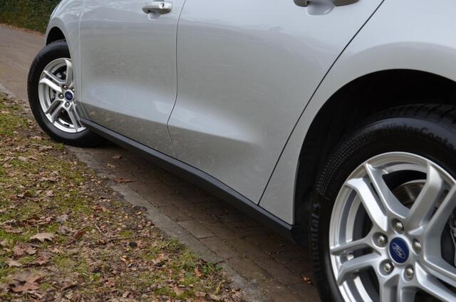 Ford FOCUS Wagon 1.5 EcoBlue Titanium X Business Navi/Pdc/Ecc/Led/Stoel Stuur & ruitverwarming/Cr-Controle/Privacy-Glass/Lmv/Achteruitrijcamera