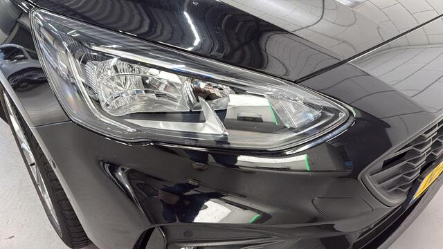 Ford FOCUS 1.0 EcoBoost Hybrid ST Line X Business Full options | Winter Pack