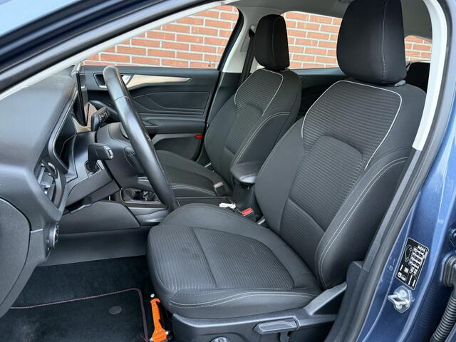 Ford FOCUS Wagon 1.0 EcoBoost Hybrid Titanium NAVI CLIMA CAMERA PDC STOELVERW