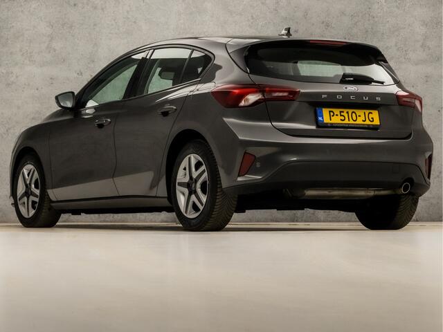 Ford FOCUS 1.0 EcoBoost Sport (APPLE CARPLAY, GROOT NAVI, PARKEERSENSOREN, SPORTSTOELEN, LED KOPLAMPEN, CRUISE, NIEUWE APK, NIEUWSTAAT)