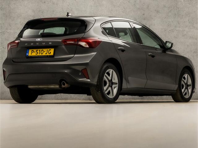 Ford FOCUS 1.0 EcoBoost Sport (APPLE CARPLAY, GROOT NAVI, PARKEERSENSOREN, SPORTSTOELEN, LED KOPLAMPEN, CRUISE, NIEUWE APK, NIEUWSTAAT)
