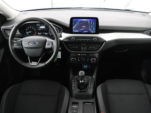 Ford FOCUS 1.0 EcoBoost Hybrid Trend Edition | 60.600km NAP | Trekhaak | Camera | Carplay | Navigatie | Full LED | Parkeerhulp | Airco | Cruise control | Bluetooth