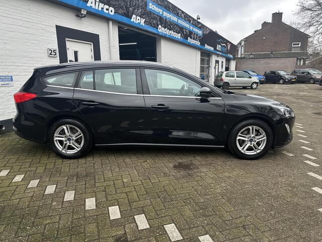 Ford FOCUS Wagon 1.0 EcoBoost Trend Edition Business /Nieuwe apk bij aflevering/Trekhaak /Lm velgen