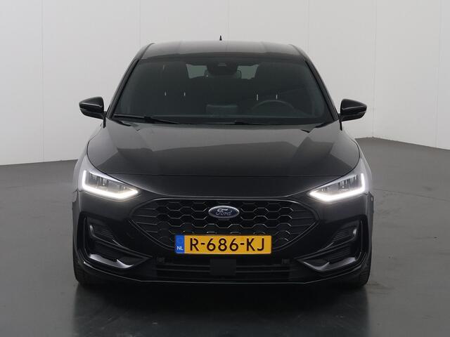 Ford FOCUS 1.0 EcoBoost Hybrid ST Line Style | Winterpakket | Parkeercamera | Cruise Control | Navigatie |
