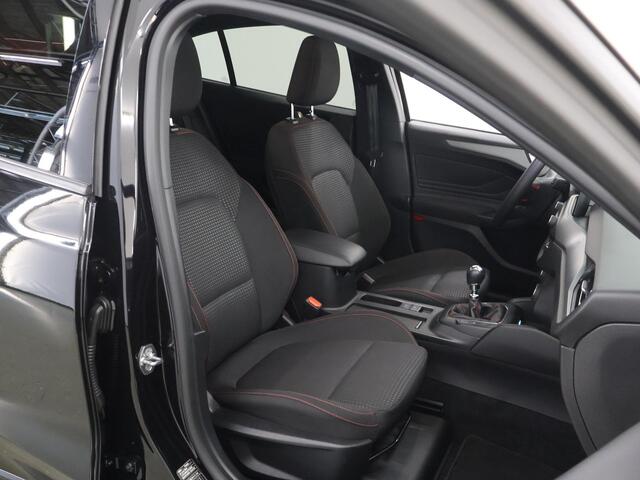 Ford FOCUS 1.0 EcoBoost Hybrid ST Line Style | Winterpakket | Parkeercamera | Cruise Control | Navigatie |