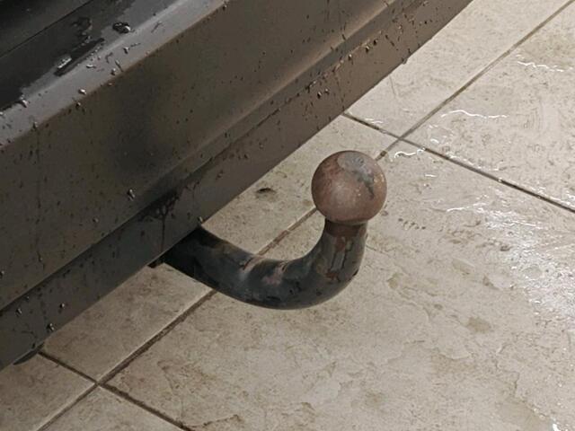 Ford FOCUS Wagon 1.0 Trend 1e Eigenaar | Volledig onderh | NAP | BTW | Trekhaak | Airco | Radio CD | Start/Stop | Hill-Hold | Elek ramen