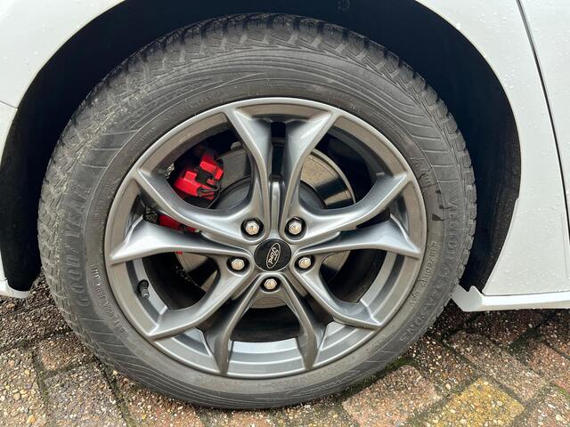 Ford FOCUS Wagon 1.5 EcoBoost 182 PK ST Line Business Wagon l Panoramadak l Adaptive Cruisecontol l Winterpack l