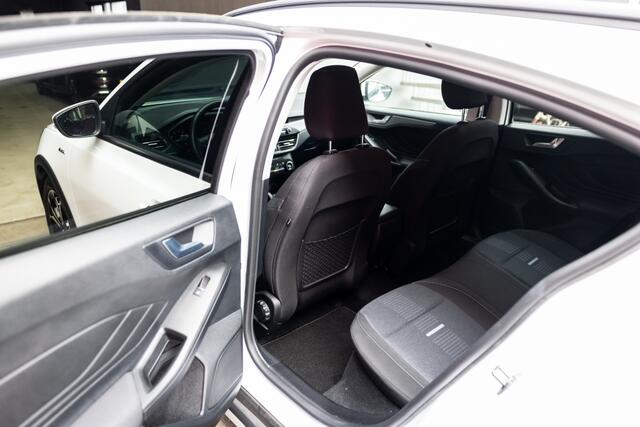 Ford FOCUS 1.0 EBH Active X | Comf stoelen | Park Sens V - A