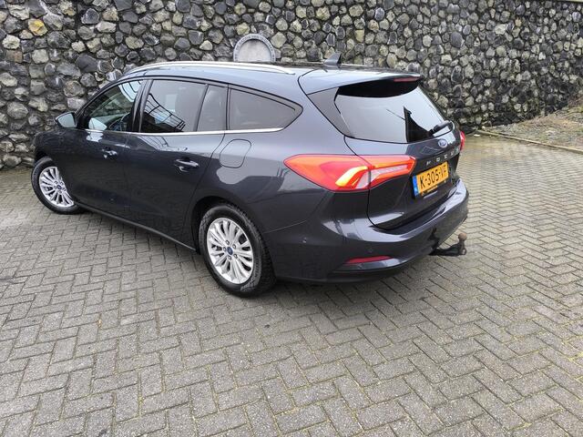 Ford FOCUS Wagon 1.0 EcoBoost Hybrid Titanium X Business Panodak, electr A klep, stoel en stuur verw, trekhaak, camera