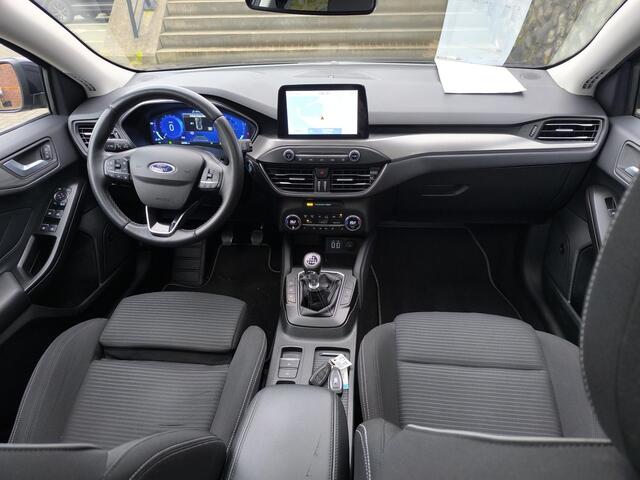 Ford FOCUS Wagon 1.0 EcoBoost Hybrid Titanium X Business Panodak, electr A klep, stoel en stuur verw, trekhaak, camera