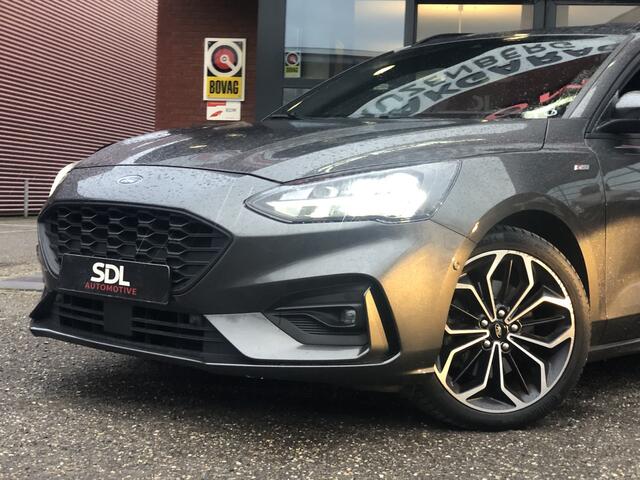 Ford FOCUS Wagon 1.5 EcoBoost ST Line Business // NAVI // TREKHAAK // CAMERA // CLIMA // STOELVERWARMING // ADAPTIVE CRUISE // AUT. INPARKEREN //