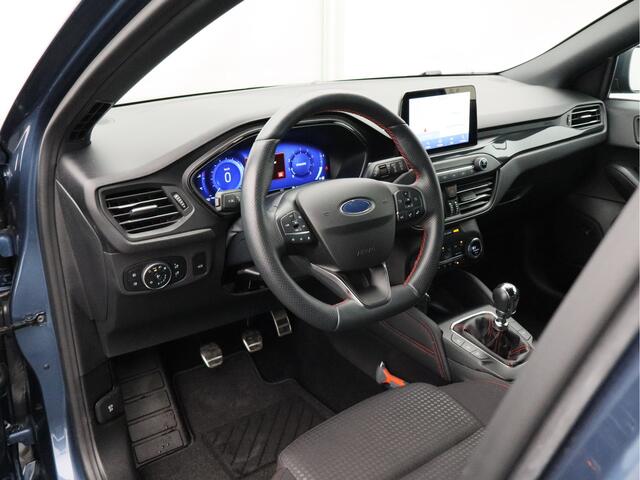 Ford FOCUS Wagon 1.0 EcoBoost Hybrid ST Line X Business/ trekhaak!