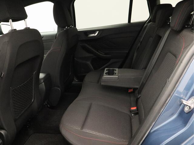 Ford FOCUS Wagon 1.0 EcoBoost Hybrid ST Line X Business/ trekhaak!