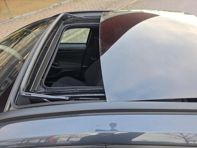 Ford FOCUS Wagon 1.0 EcoBoost Hybrid ST Line X Business | Pano | Trekhaak | Climate | Navi |