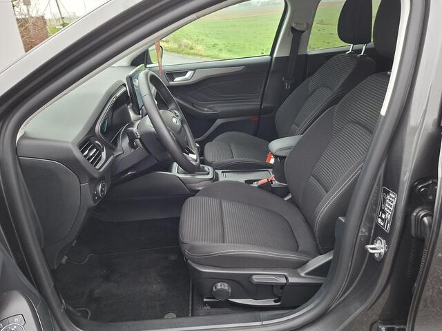 Ford FOCUS 1.0 EcoBoost Hybrid Titanium NAVI | PDC V+A | NL-auto | rijklaarprijs !!