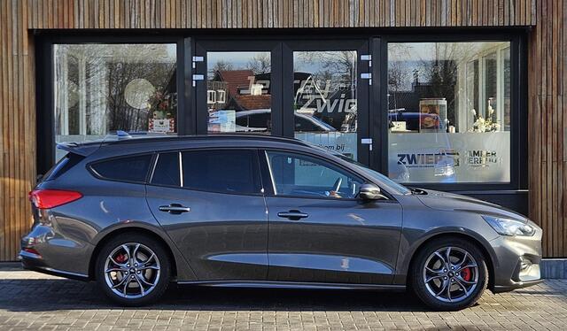 Ford FOCUS Wagon 1.0 EcoBoost Hybrid ST Line X Business led. camera.