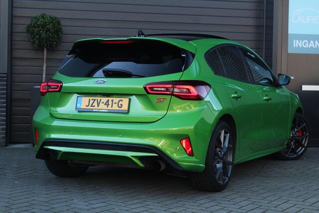 Ford FOCUS 2.3 EcoBoost ST-X | Panorama-dak | Winterpack | Fabrieksgarantie 02-2028 | Dealer onderhouden | Perfecte staat