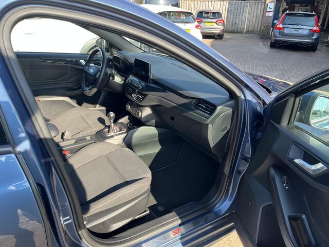 Ford FOCUS Wagon 1.0 EcoBoost ST Line Business CAMERA B&O ADD CRUISE WINTER PACK