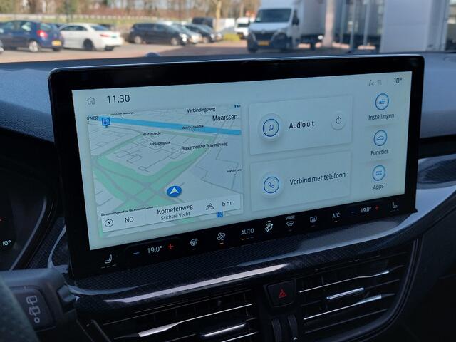 Ford FOCUS 1.0 EcoBoost Hybrid 155pk Automaat ST Line X | Navi | Apple Carplay | B&O Sound | Led Koplampen | Keyless Entry | Panorama Schuifdak | Rijstrook+Licht+Regensensor | Privacy Glass | 18''lm