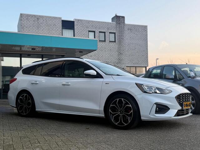 Ford FOCUS Wagon 1.5 EcoB. ST L. XBns