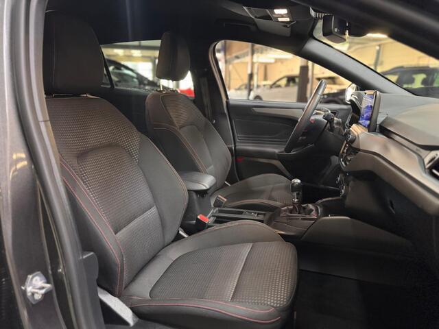 Ford FOCUS 1.0 EcoBoost Hybrid ST Line Navi Camera Winter Parking pack Privacy Glass Wagon