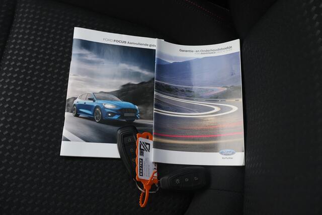 Ford FOCUS Wagon 1.0 EcoBoost Hybrid ST Line Business 1e Eigenaar | Volledig Onderh | NAP | BTW | WinterPack | Camera | Navi | Carplay | LED | Cruise | Keyless | PDC | Bots