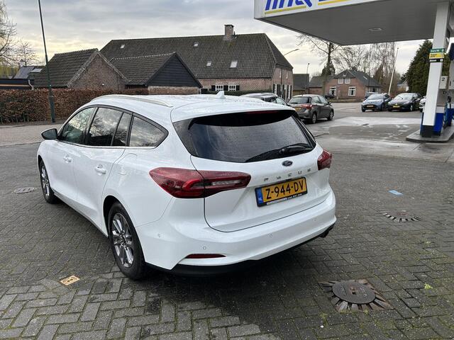 Ford FOCUS Wagon 1.0 EcoBoost Hybrid Titanium