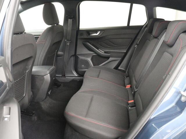 Ford FOCUS 1.0 EcoBoost ST Line X | Carplay | Camera | Keyless | Full LED | Navigatie | Climate control | Sportstoelen | Parkeerhulp | Bluetooth | Cruise control