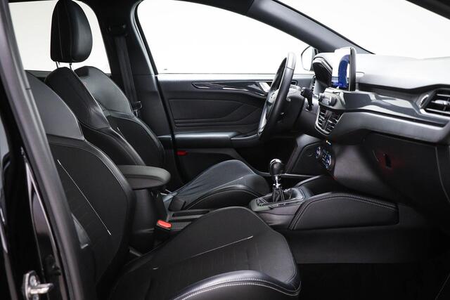 Ford FOCUS Wagon 2.3 EcoBoost ST-3 | WINTER / TECHNOLOGY PACK | STUURVERWARMING | APPLE | CAMERA