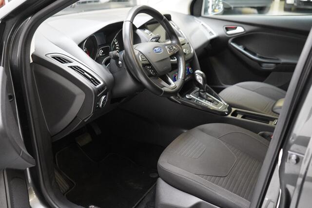 Ford FOCUS Wagon 1.5 150pk Titanium Automaat | Winterpack | Trekhaak | All-seasonbanden | Keyless | Cruise control | Apple Carplay