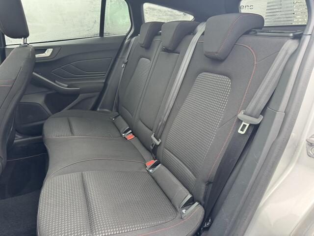 Ford FOCUS Wagon 1.0 EcoBoost Hybrid ST Line X | SCI | 155pk | Trekhaak afneembaar | Panoramadak | Bang&Olufsen | Adaptive cruise control | Winter Pack | All season banden | Camera