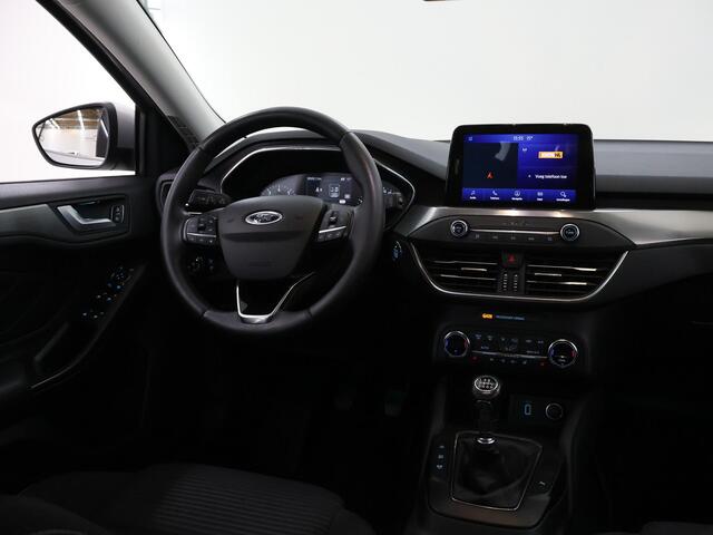 Ford FOCUS Wagon 1.0 EcoBoost ST Line Business | Trekhaak Afneembaar | Winterpakket | Navigatie | Climate Control | Cruise Control |