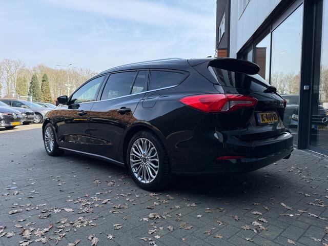 Ford FOCUS 1.0 EcoB. Hybrid Titanium,Pano,B/O,Digi Displ.,Navi,Clima,Camera,Lane Ass.,