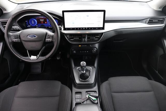 Ford FOCUS Wagon 1.0 Hybrid Titanium X 1e Eigenaar | Volledig Onderh | NL-Auto | BTW | Elek Trekhaak | WinterPack | Camera | Carplay | Navi | ACC | Bots | Keyless