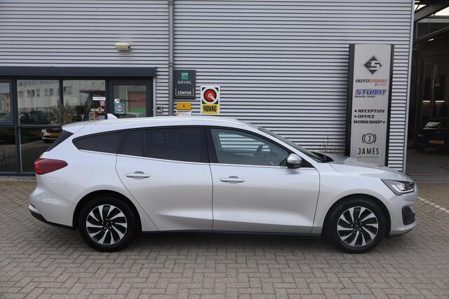 Ford FOCUS Wagon 1.0 Hybrid Titanium X 1e Eigenaar | Volledig Onderh | NL-Auto | BTW | Elek Trekhaak | WinterPack | Camera | Carplay | Navi | ACC | Bots | Keyless