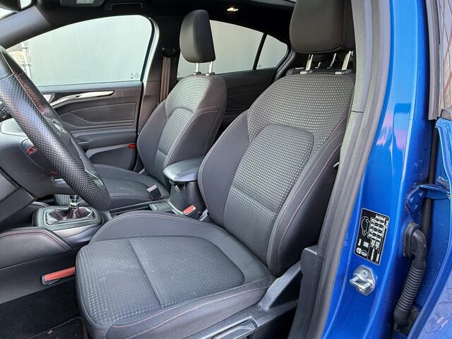Ford FOCUS BWJ 2023 1.0 125 PK EcoBoost Hybrid ST Line X NIEUW BINNEN !!