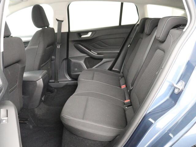 Ford FOCUS Wagon 1.0 EcoBoost Hybrid Titanium | Carplay | Camera | Navigatie | Climate control | Full LED | Parkeerhulp