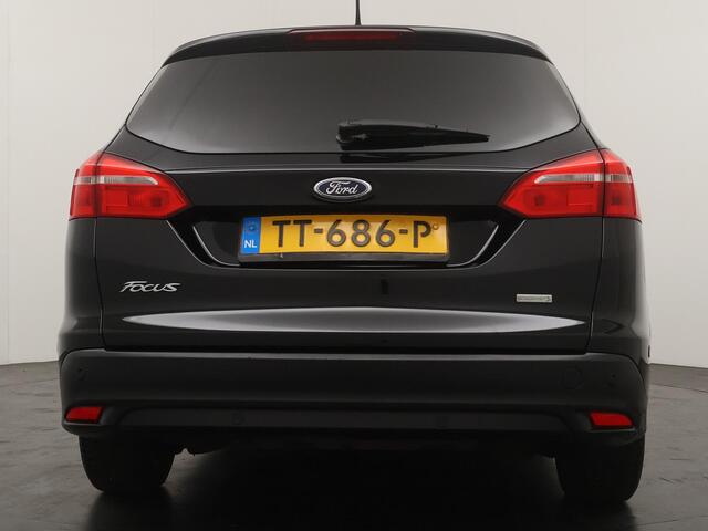 Ford FOCUS Wagon 1.0 Trend Automaat - Navigatie - Climate Control - Stoelverwarming
