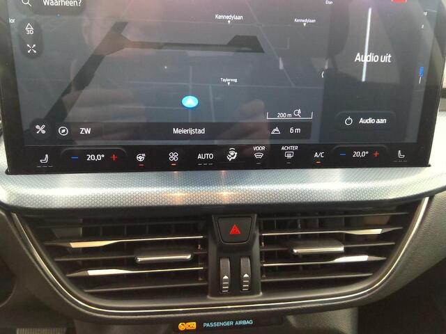 Ford FOCUS 155pk Active X Automaat Trekhaak Camera Winter Parking Dodehoek Adap Cruise B&O Navi Privacy glass 5drs