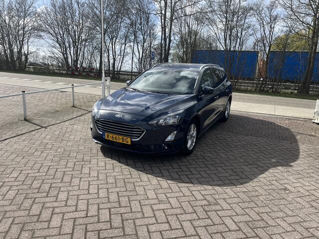 Ford FOCUS Wagon 1.0 EcoBoost Hybrid Trend Edition Business TREKHAAK WINTER PACK ADD CRUISE CAMERA