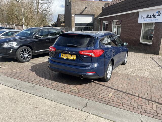 Ford FOCUS Wagon 1.0 EcoBoost Hybrid Trend Edition Business TREKHAAK WINTER PACK ADD CRUISE CAMERA