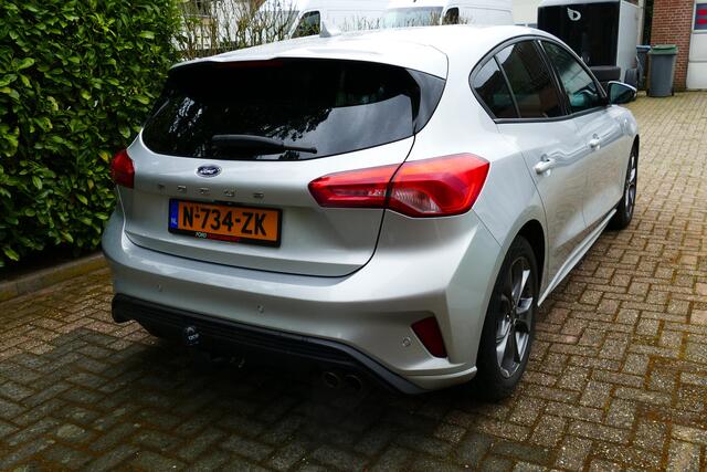 Ford FOCUS 1.5 150pk EcoBoost ST Line X Business. Camera, Adap Cruise, Stoel&StuurVerw, Haak 1500kg