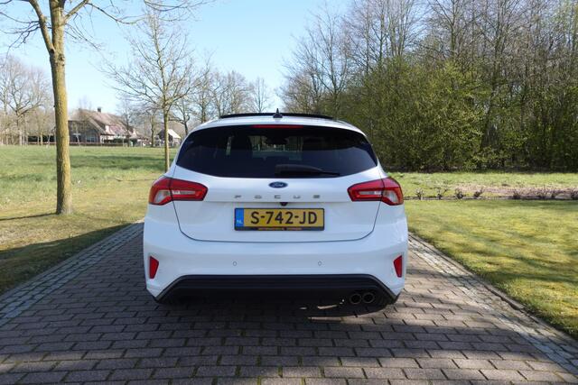 Ford FOCUS 1.0 EcoBoost ST LINE Titanium X Business | Panodak | Camera | Winterpakket | ACC |