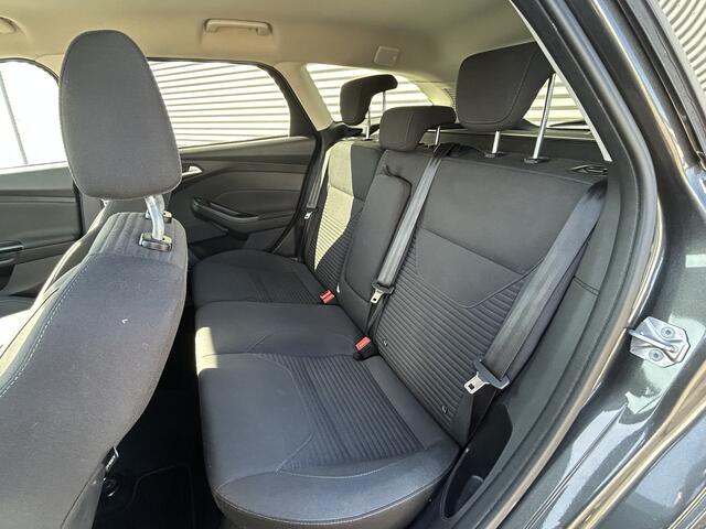 Ford FOCUS Wagon 1.0 Ecoboost Titanium | Nieuw Binnen | Automaat | Navigatie | PDC | Winter Pack | Trekhaak |