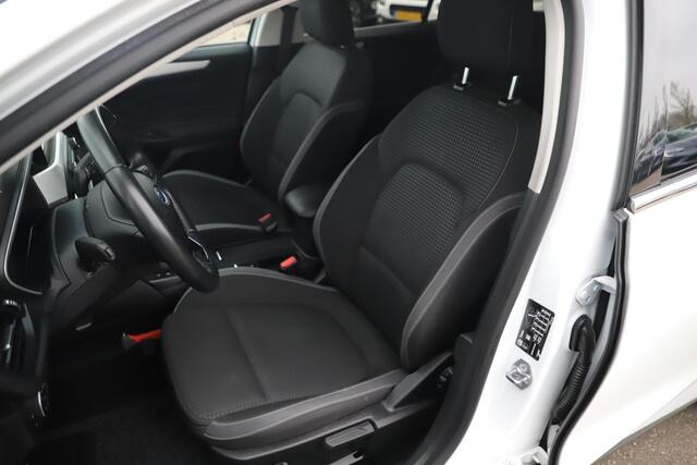 Ford FOCUS Wagon 1.5 EcoBlue Trend Edition Business Trekhaak Navigatie Carplay Android Parkeersensor Airco Cruise Control