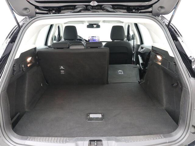 Ford FOCUS Wagon 1.0 EcoBoost 125PK Titanium Business / Apple Carplay & Android Auto / cruise control / navigatiesysteem full map / Parkeersensoren voor en achter / Keyless Start / All Season Banden /