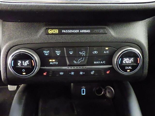 Ford FOCUS WAGON 1.0 ECOBOOST HYBRID VIGNALE I WINTERPAKKET I ADAPTIVE CRUISE CONTROL I APPLE CARPLAY I LEDEREN BEKLEDING