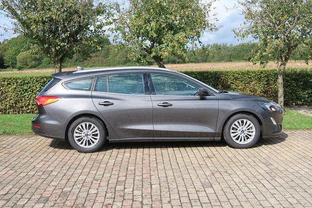 Ford FOCUS Wagon 1.0 EcoBoost Titanium Business