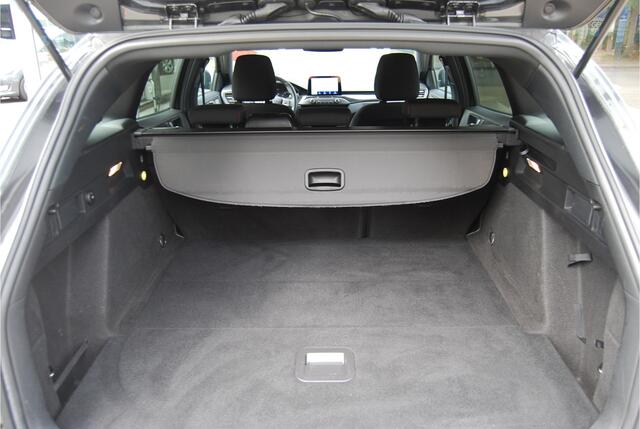 Ford FOCUS Wagon 1.5 EcoBoost ST Line X 150pk Automaat | WINTERPACK | CLIMATE | CAMERA | 18 INCH | 1500KG TREKVERMOGEN